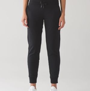 Lululemon fleece please lined joggers